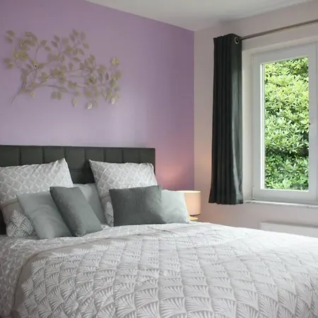 L'a Cote, Plain-pied Sans Vis-a-vis. *