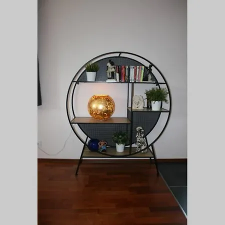 L'a Cote, Plain-pied Sans Vis-a-vis. *