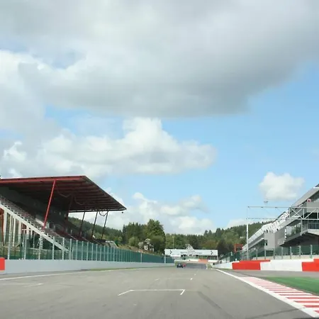 L'a Cote, Plain-pied Sans Vis-a-vis. Tatil Evi