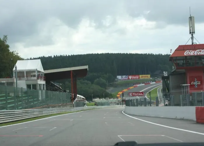 L'à Côté, Plain-pied Sans Vis-à-vis. Spa