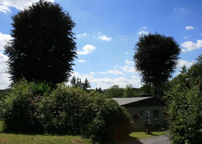 L'à Côté, Plain-pied Sans Vis-à-vis.