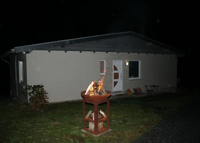 L'à Côté, Plain-pied Sans Vis-à-vis.